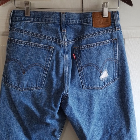 Levi's wedgie like New button fly raw hem size 29 jeans - Picture 8 of 12